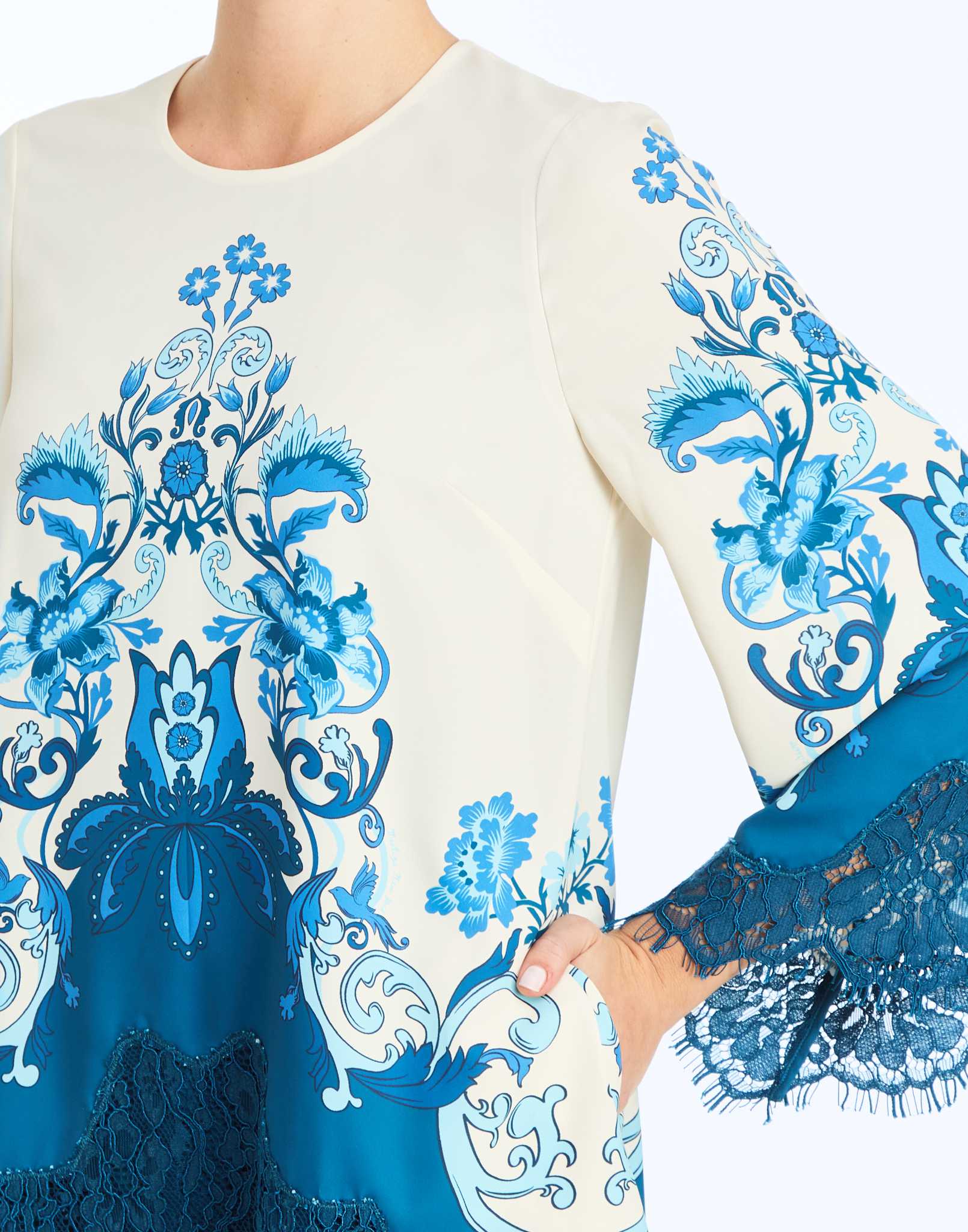 Mira Lace Mini Dress - Image 4